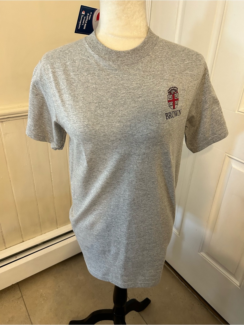 NWT Brown University Champion Short Sleeve Tee-Shirt/Unisex Size Small